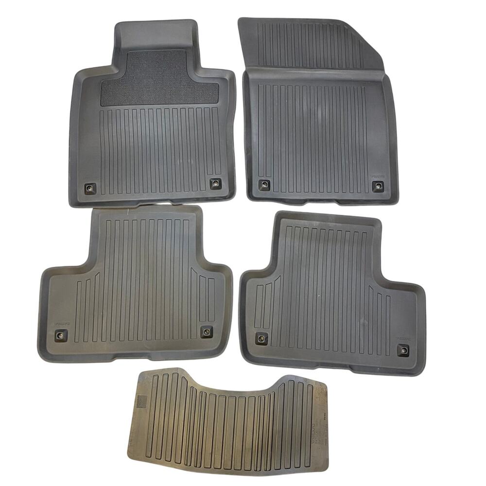 Volvo XC60 2018-2016 Floor Mat Liners Black 5 Pc All Weather Rubber New
